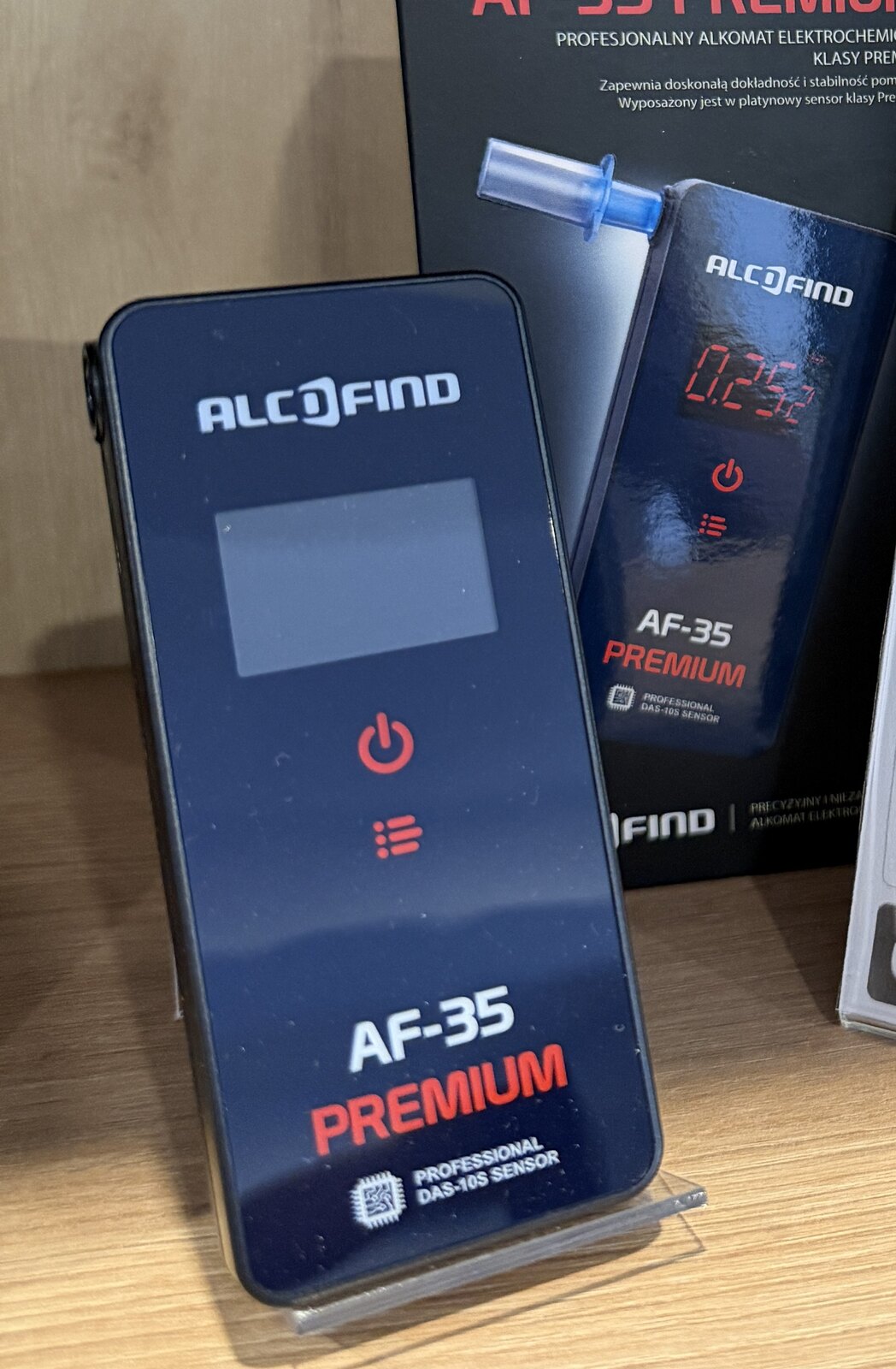 Alkomat AlcoFind AF-35 Premium na ekspozycji Greenwaze