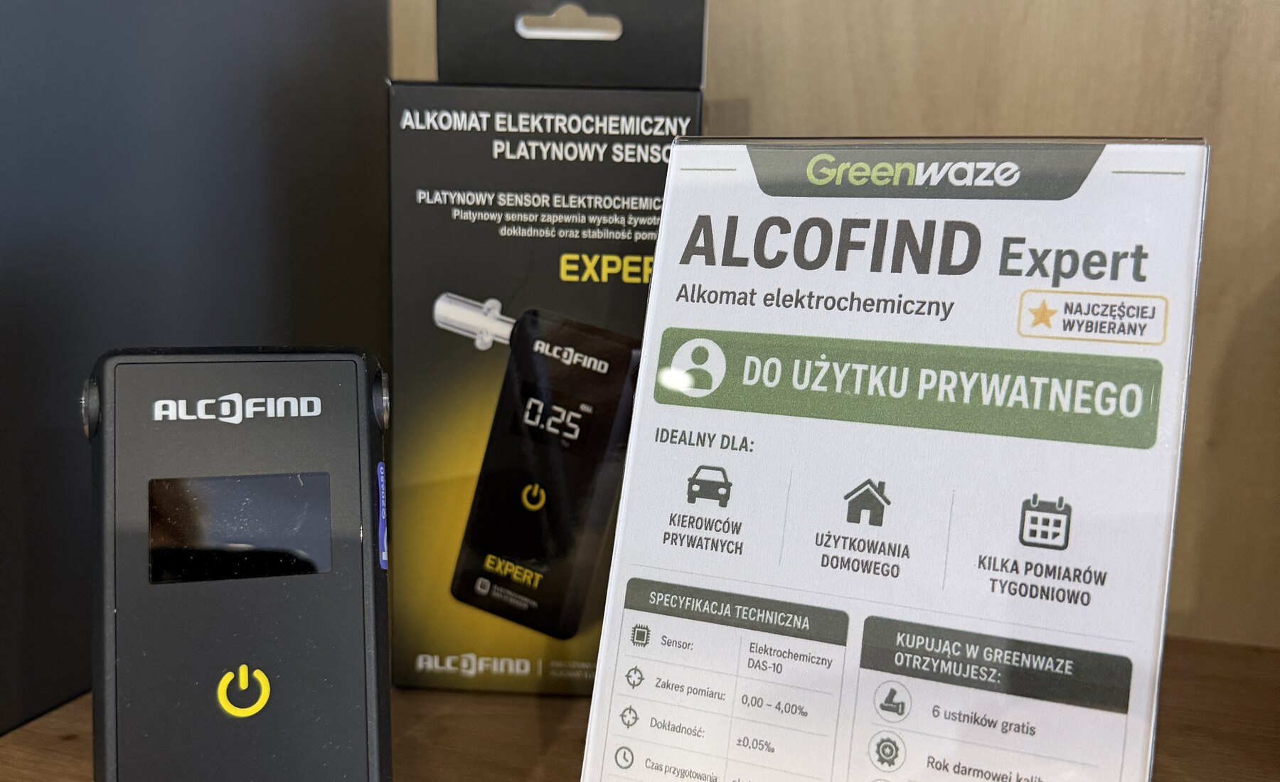 Alkomat AlcoFind Expert obok karty produktu w punkcie Greenwaze